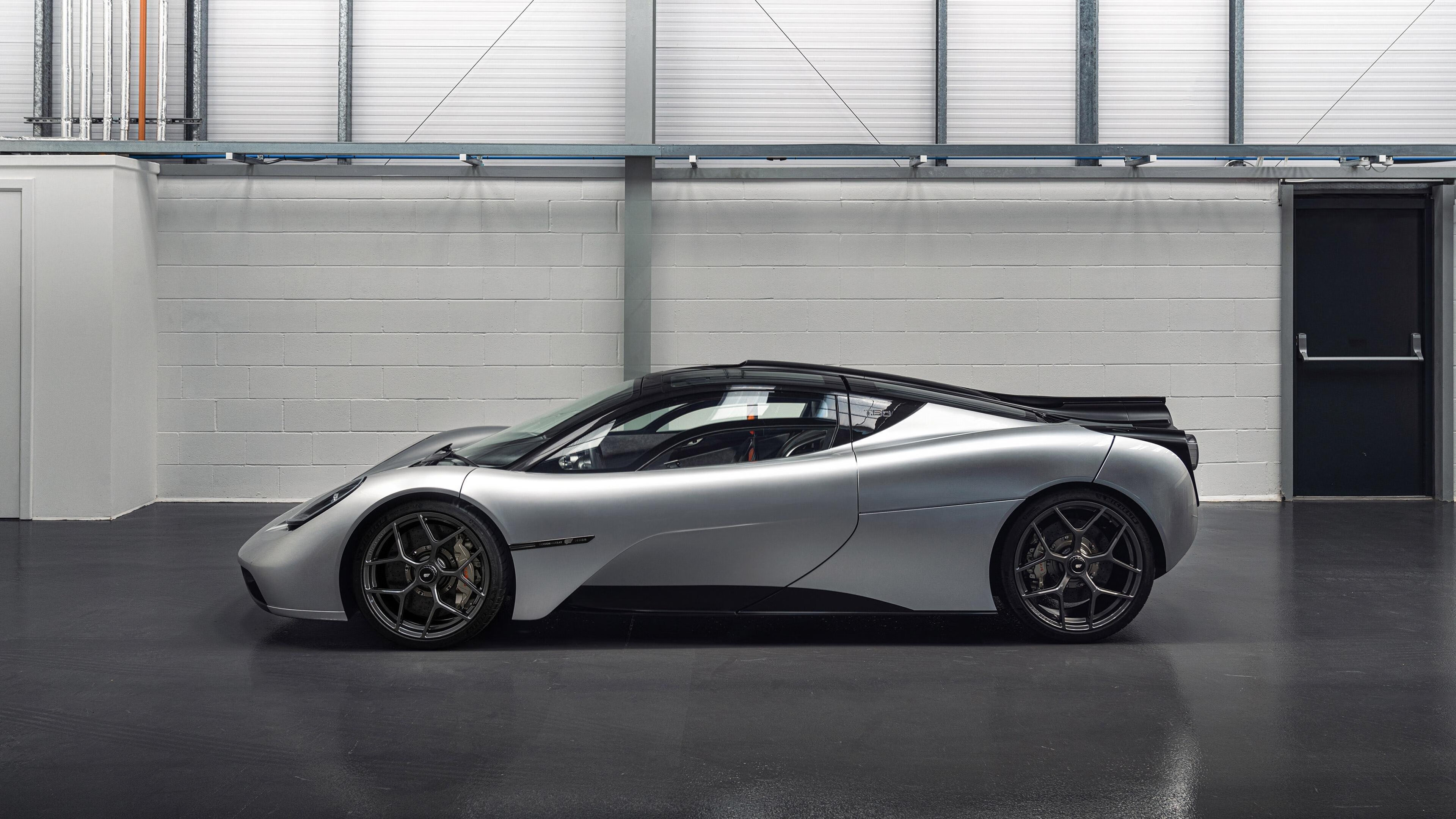 融合舞蹈与篮球:青少年“动感节拍”比赛在南京精彩呈现,青少年篮球舞蹈表演