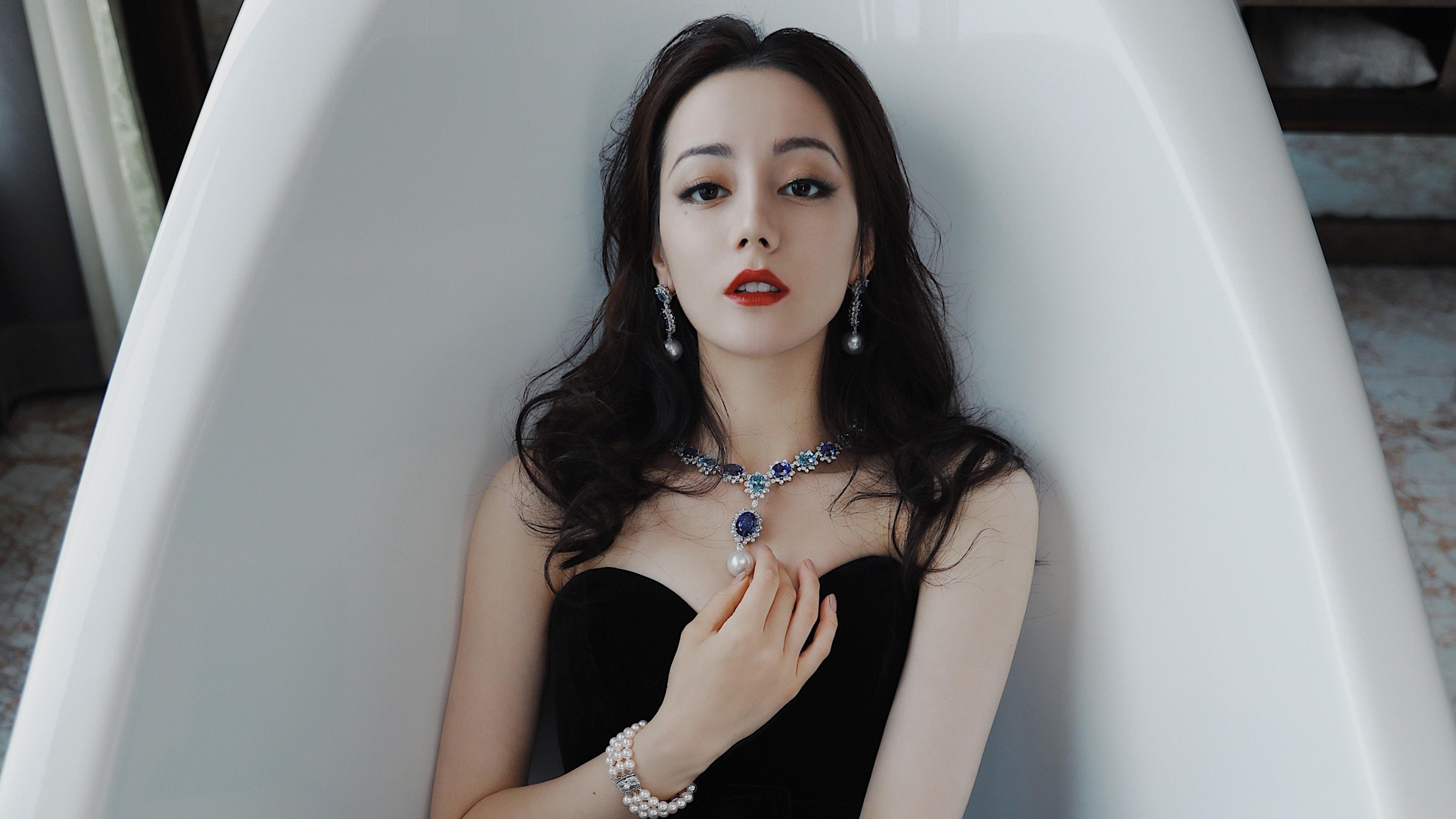 leyu乐鱼官网登录入口-巴塞罗那展现实力，大胜对手晋级决赛，巴塞罗那经典比赛录像