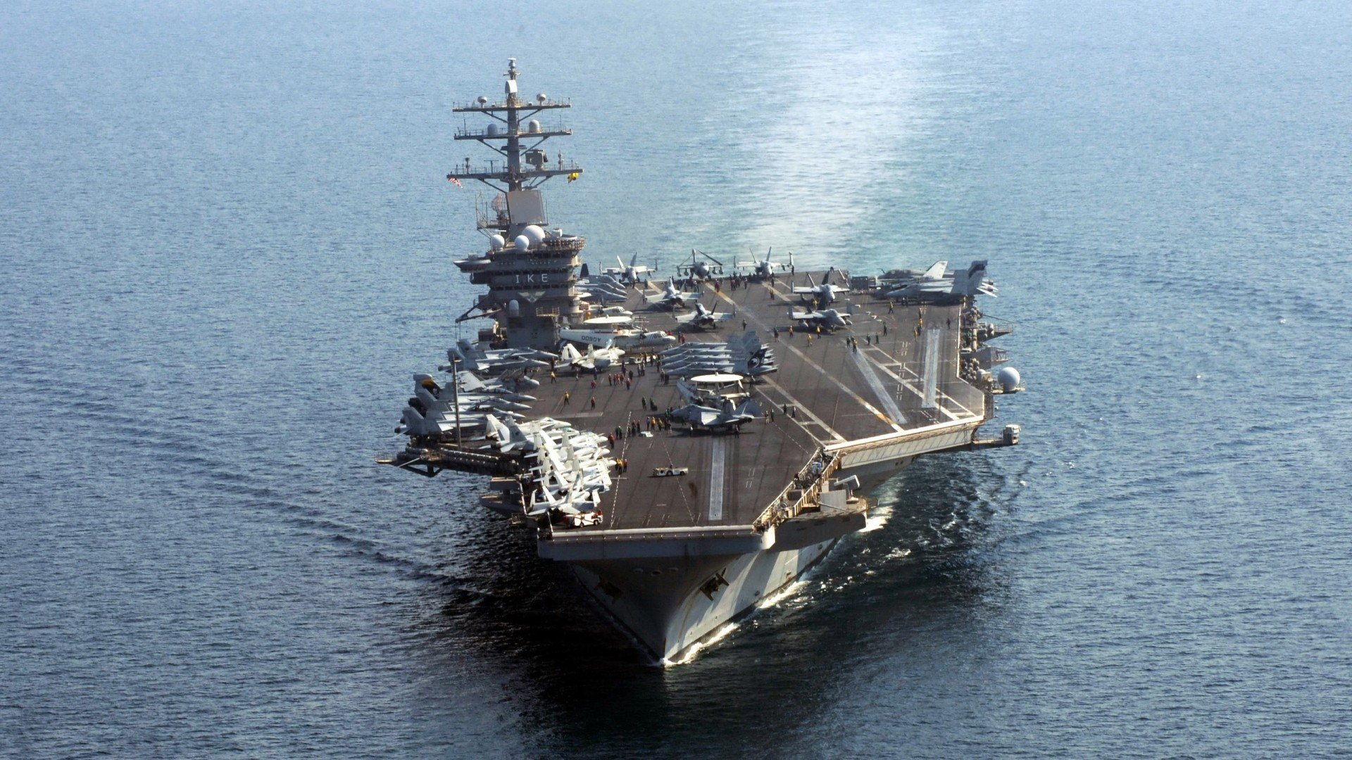 下载乐鱼体育APP-阿伊塔娜·邦马蒂蝉联女子金球奖，巴萨中场再创辉煌