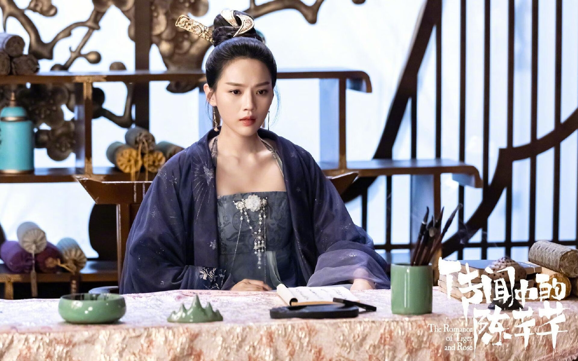 “简阳文体中心：羽毛球赛成为观众的新宠，选手技巧惊艳四座”