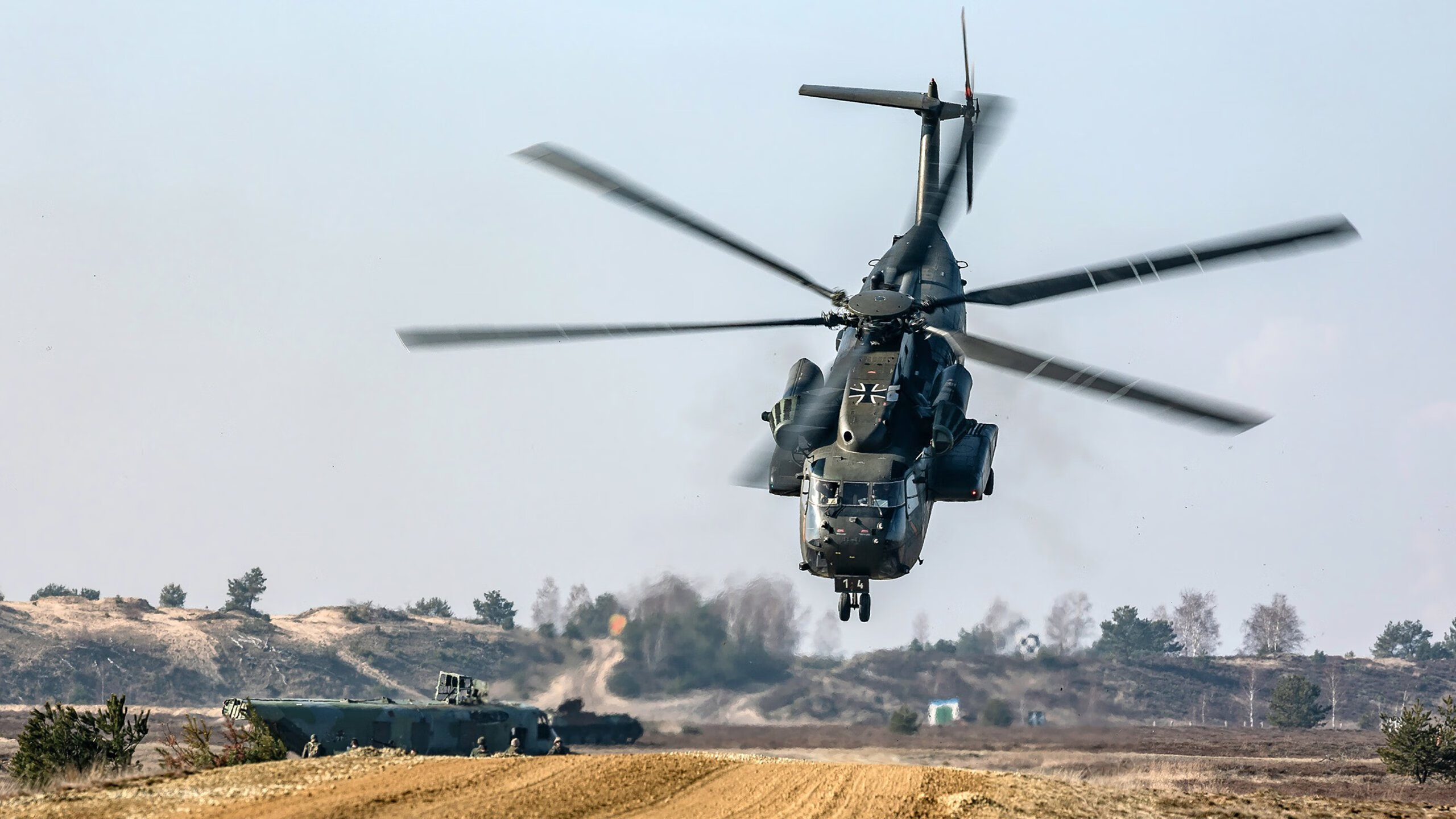 字母哥表示专注防守才能赢得系列赛,字母哥持球进攻