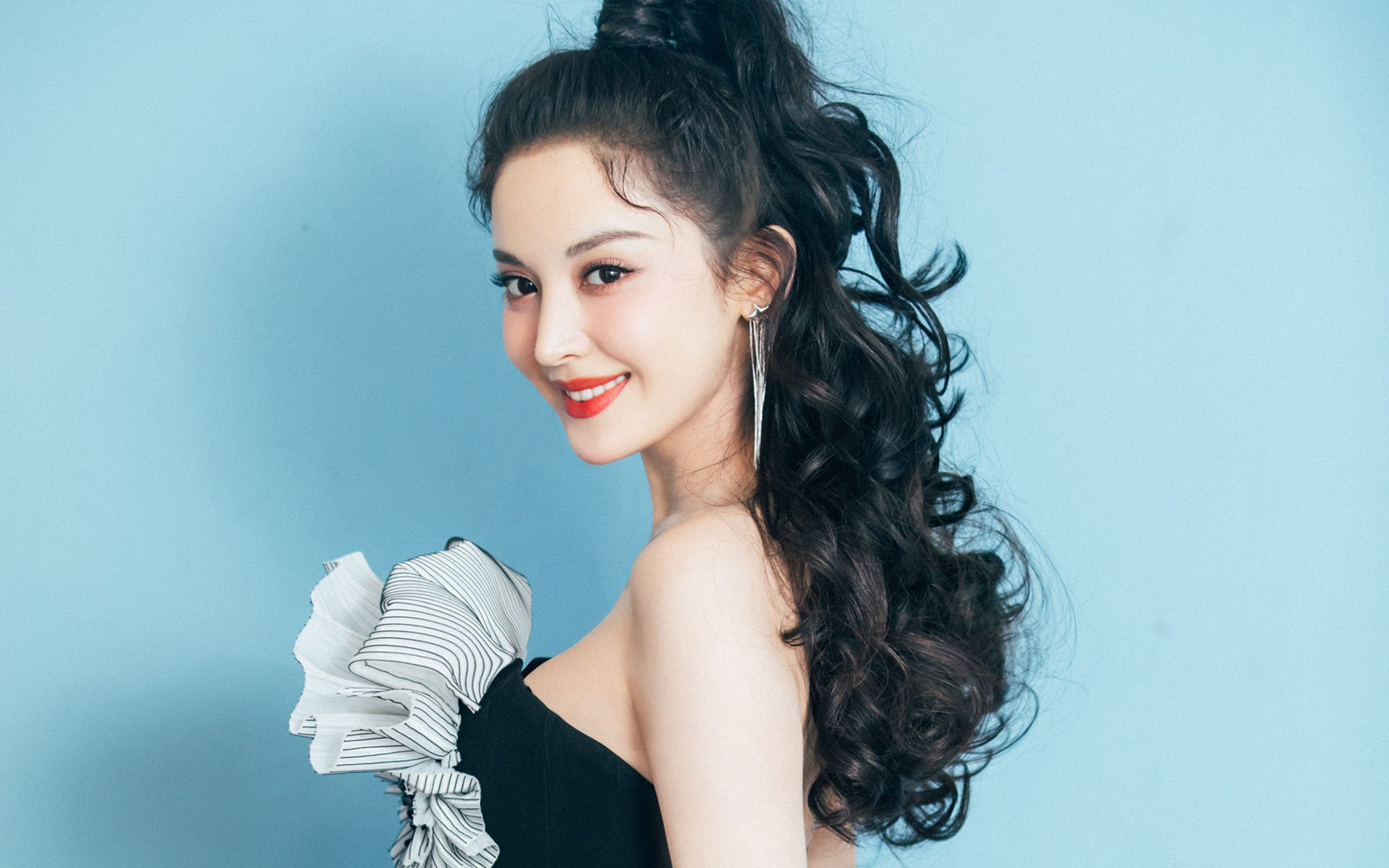 德甲联赛的裁判自动判罚技术应用，法甲裁判